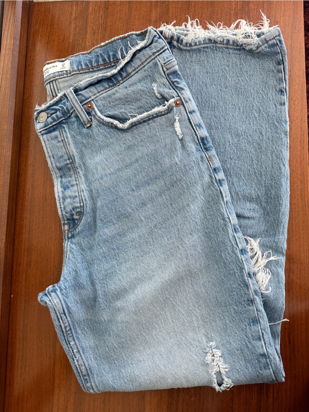 Abercrombie & Fitch The Dad High Rise Jeans
